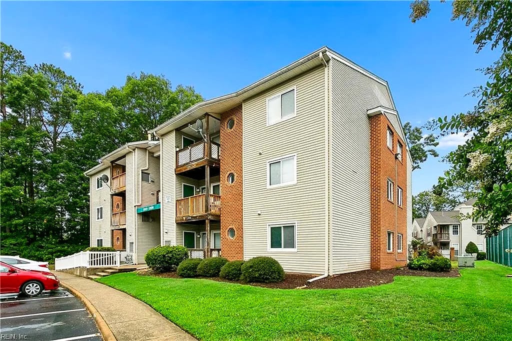 12622 Daybreak CIR, NEWPORT NEWS VA 23602