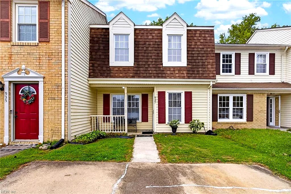 937 Monarch DR, VIRGINIA BEACH VA 23462