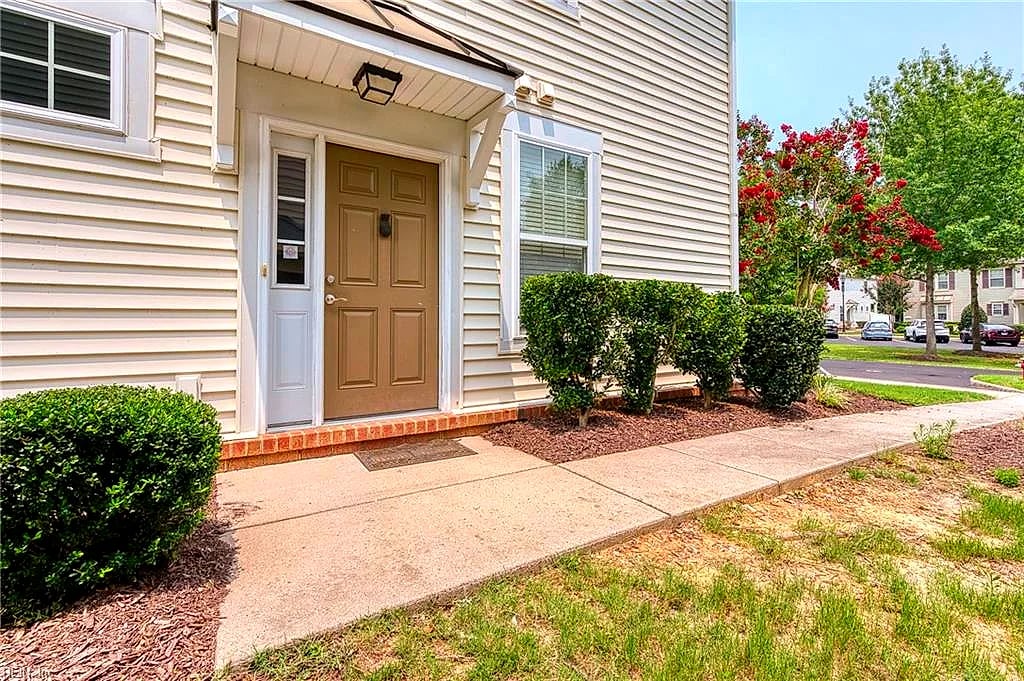 3215 Kenton CT, TOANO VA 23168
