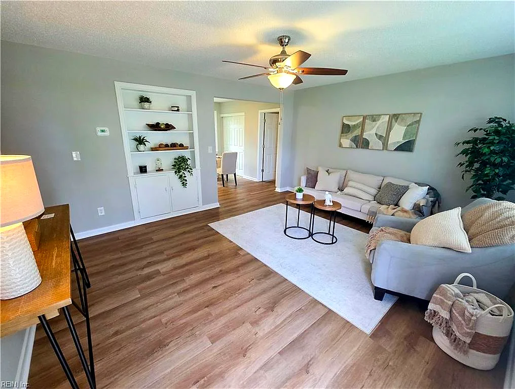 1012 Reon DR, Virginia Beach — 4 bed Residential, 1,400 sqft