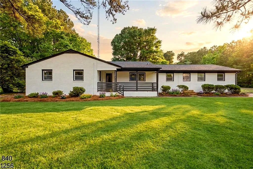 3702 Nansemond PW, SUFFOLK VA 23435