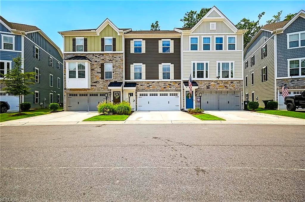 1741 Fortune TER, CHESAPEAKE VA 23323