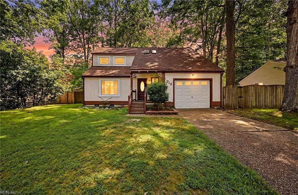 316 Heacox LN, Newport News — 4 bed Residential, 1,800 sqft