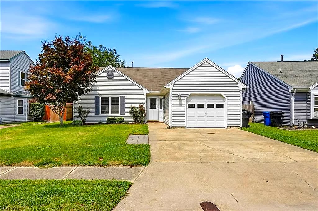 2096 Weybridge DR, VIRGINIA BEACH VA 23454