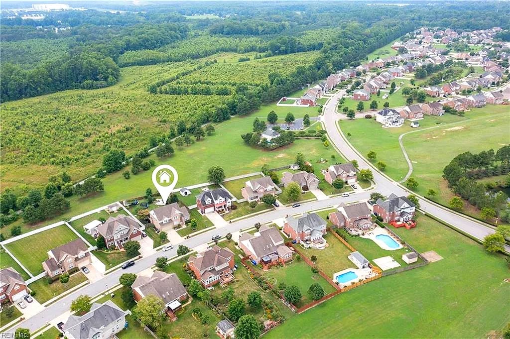 126 Hawks Nest Lane LN, SUFFOLK VA 23435