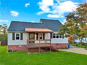 51 Messick RD, POQUOSON VA 23662