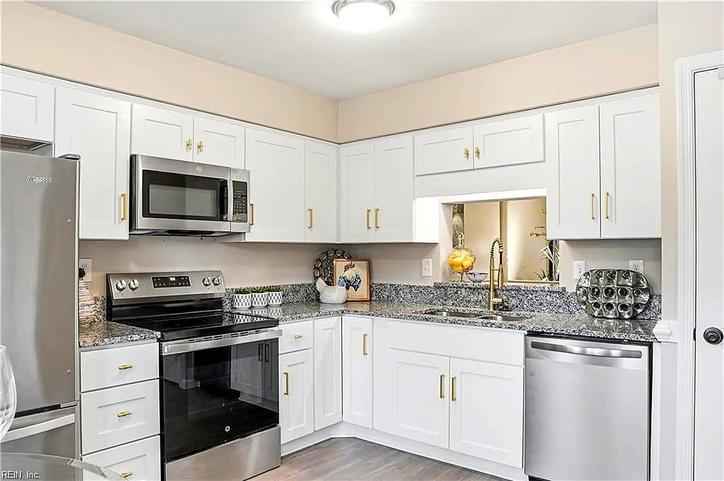 325 Gambrill CT, VIRGINIA BEACH VA 23462