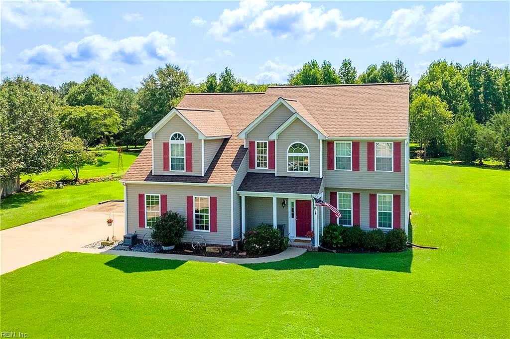 104 Waterway CT, South Mills — 4 bed Residential, 2,481 sqft