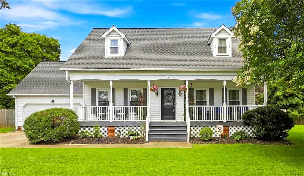 201 Azalea DR, Smithfield — 3 bed Residential, 1,635 sqft