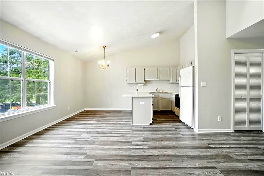 3331 Clover Meadows DR, CHESAPEAKE VA 23321
