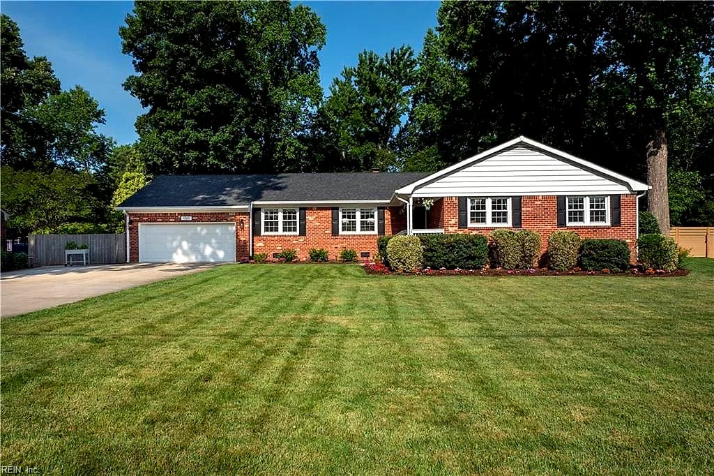 1361 Stephens RD, Virginia Beach — 5 bed Residential, 2,808 sqft