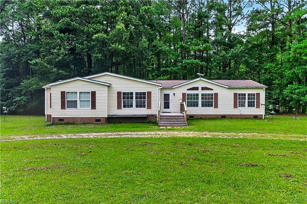 6807 Short LN, GLOUCESTER VA 23061