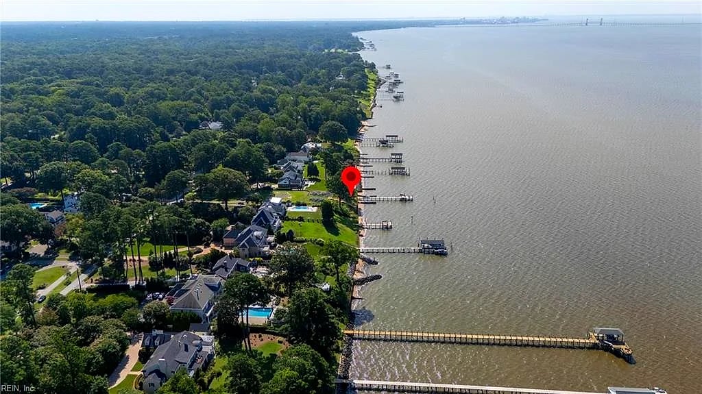 803 Riverside DR, NEWPORT NEWS VA 23606