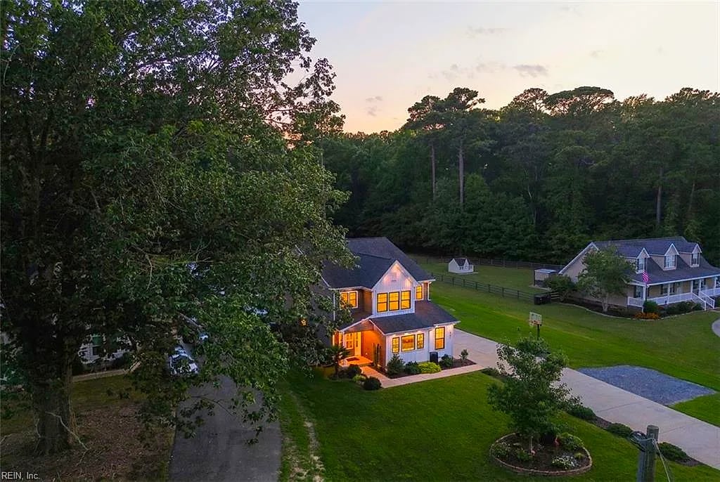 3957 Indian River RD, VIRGINIA BEACH VA 23456
