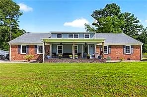 1908 Benefit RD, CHESAPEAKE VA 23322