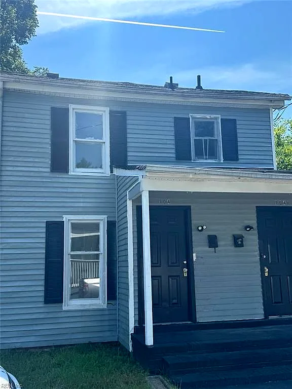 104 Day Street ST, Suffolk — Multi Family Residential, 2,284 sqft