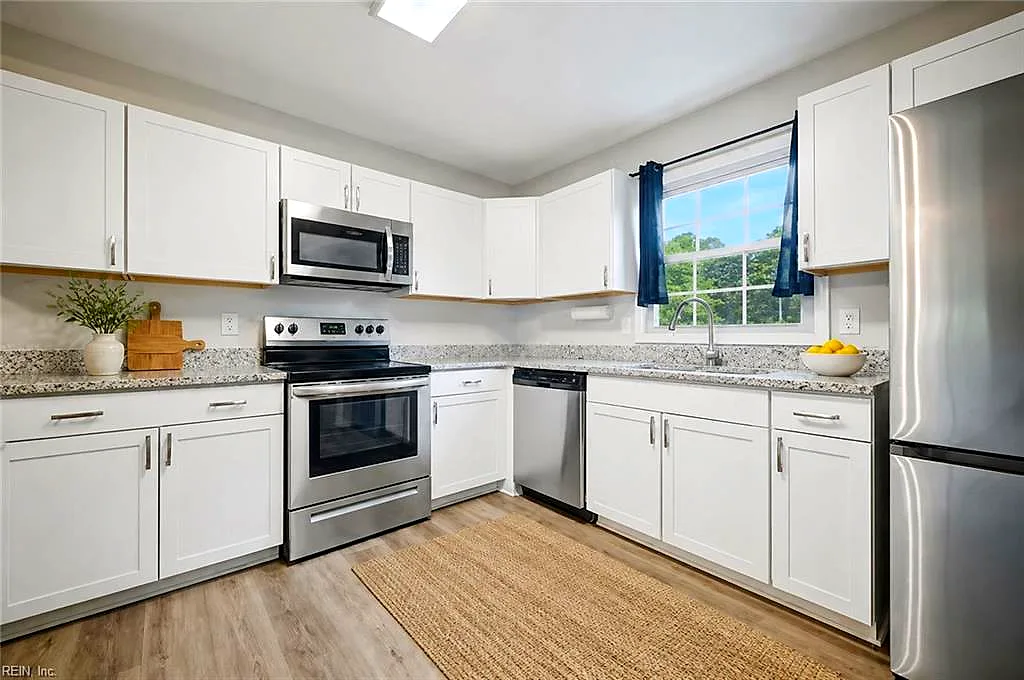 397 Deputy LN #E, NEWPORT NEWS VA 23608
