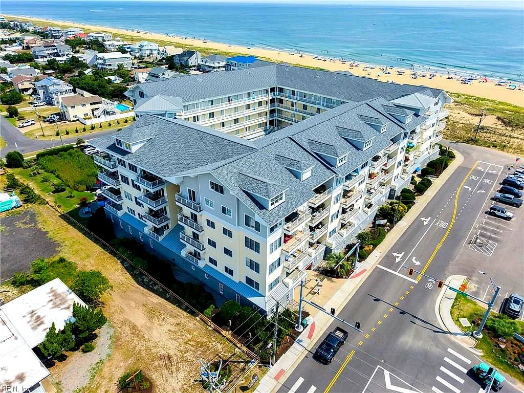 204 Sandbridge RD #302, VIRGINIA BEACH VA 23456