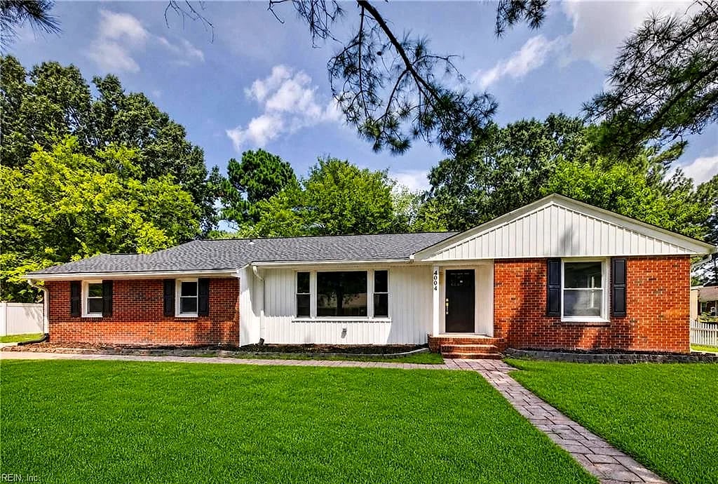 4004 Oak DR, CHESAPEAKE VA 23321