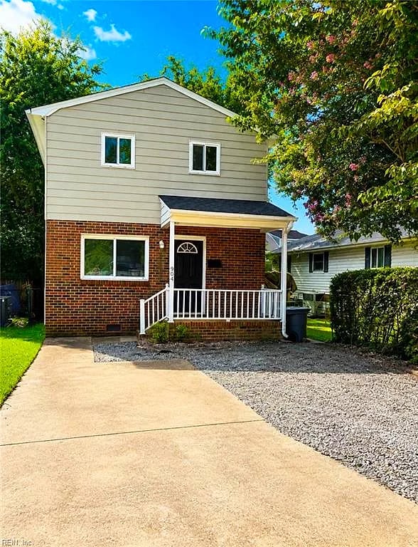 904 N Mallory ST, HAMPTON VA 23663