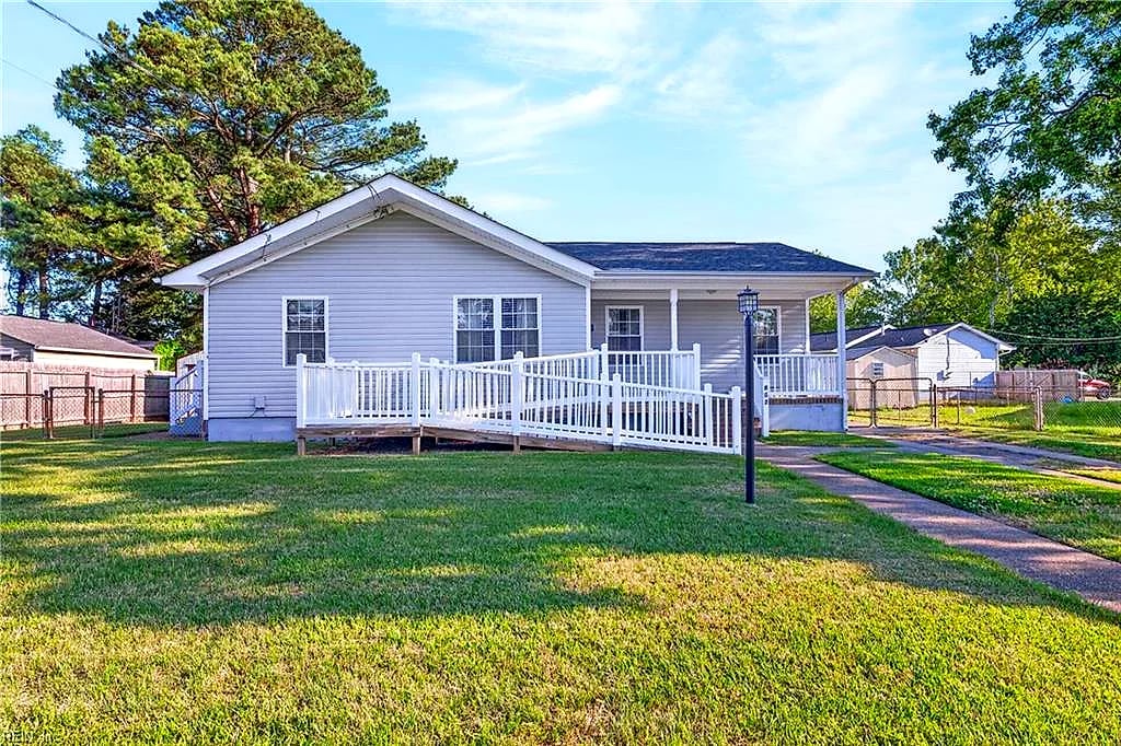 802 Hancock AVE, PORTSMOUTH VA 23701