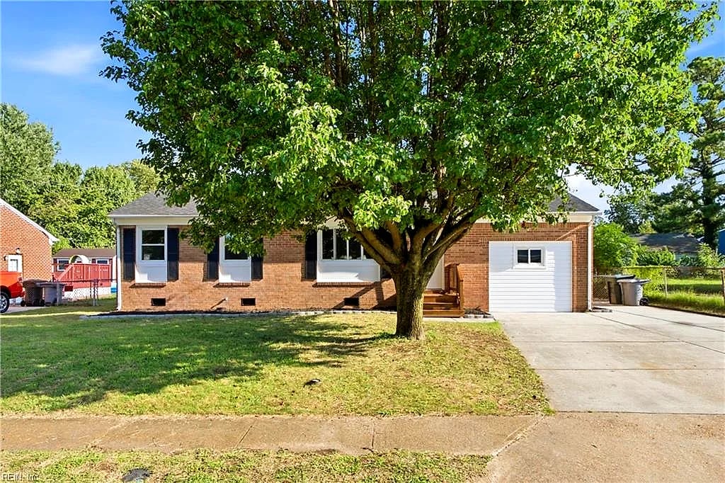1512 Wildwood DR, Hampton — 3 bed Residential, 1,303 sqft