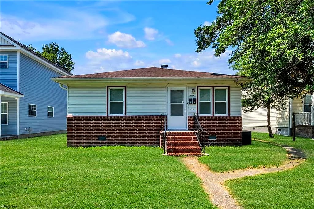 1228 Commerce AVE, CHESAPEAKE VA 23324