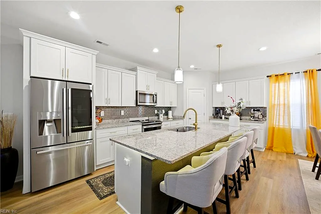 977 Hillpoint RD, SUFFOLK VA 23434