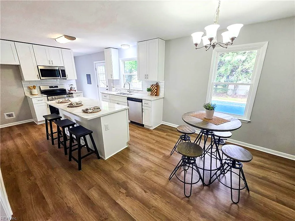 45 Londonshire TER, Hampton — 3 bed Residential, 1,200 sqft