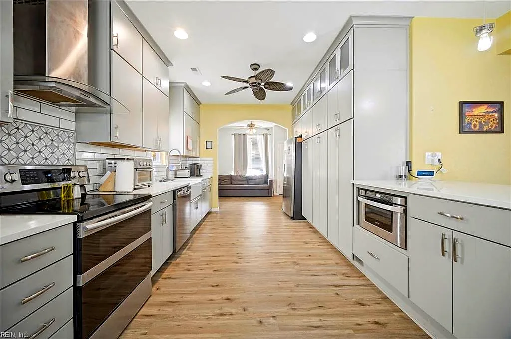 1736 Madison Crossing LN, VIRGINIA BEACH VA 23453