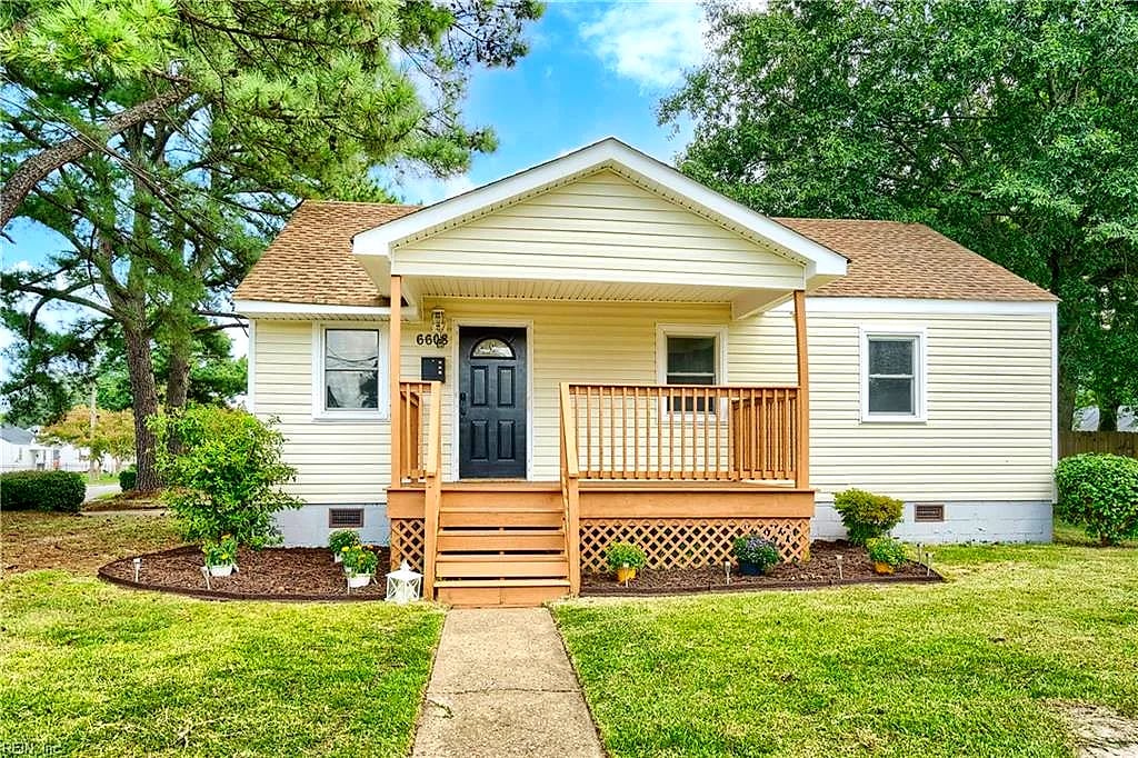 6608 Glenoak DR, NORFOLK VA 23513