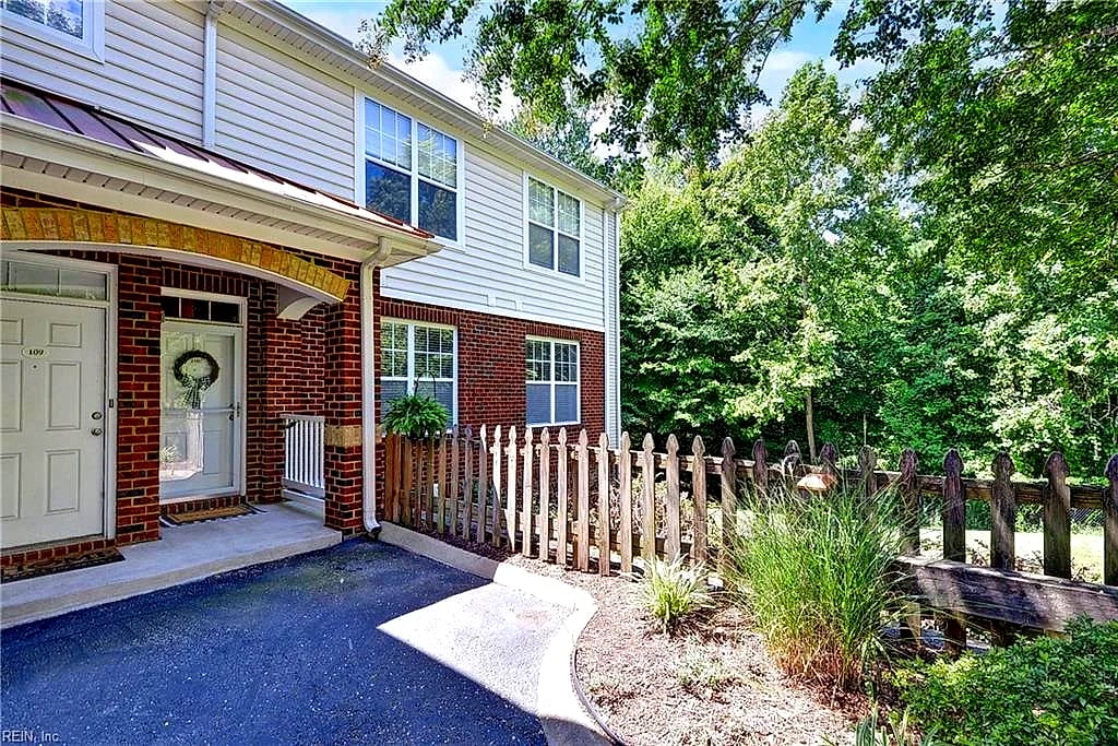 713 Windy WAY #110, NEWPORT NEWS VA 23602
