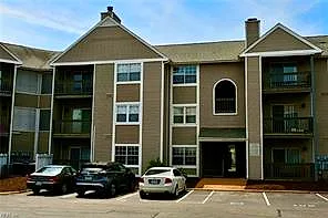 89 Cape Dorey DR, HAMPTON VA 23666
