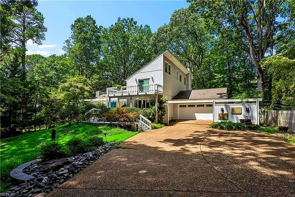 34 Madison LN S, NEWPORT NEWS VA 23606