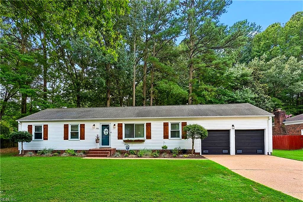 90 Rowe DR, POQUOSON VA 23662