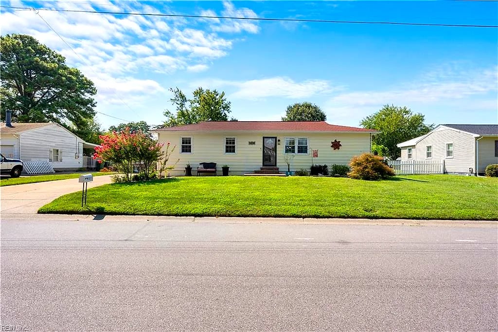 5913 Brinda AVE, NORFOLK VA 23502