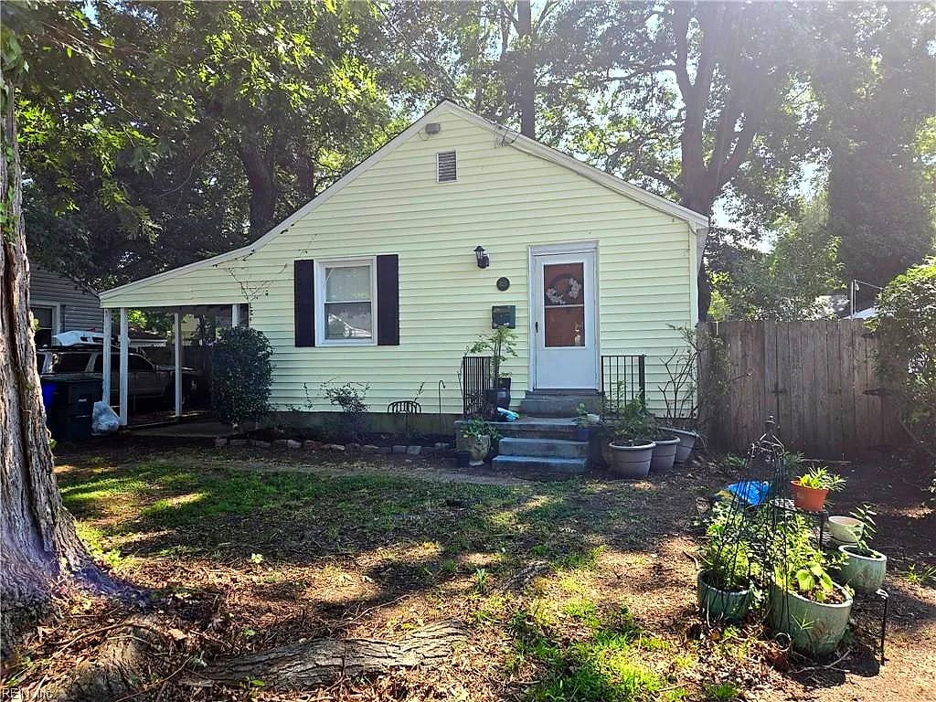425 Lenox AVE, NORFOLK VA 23503