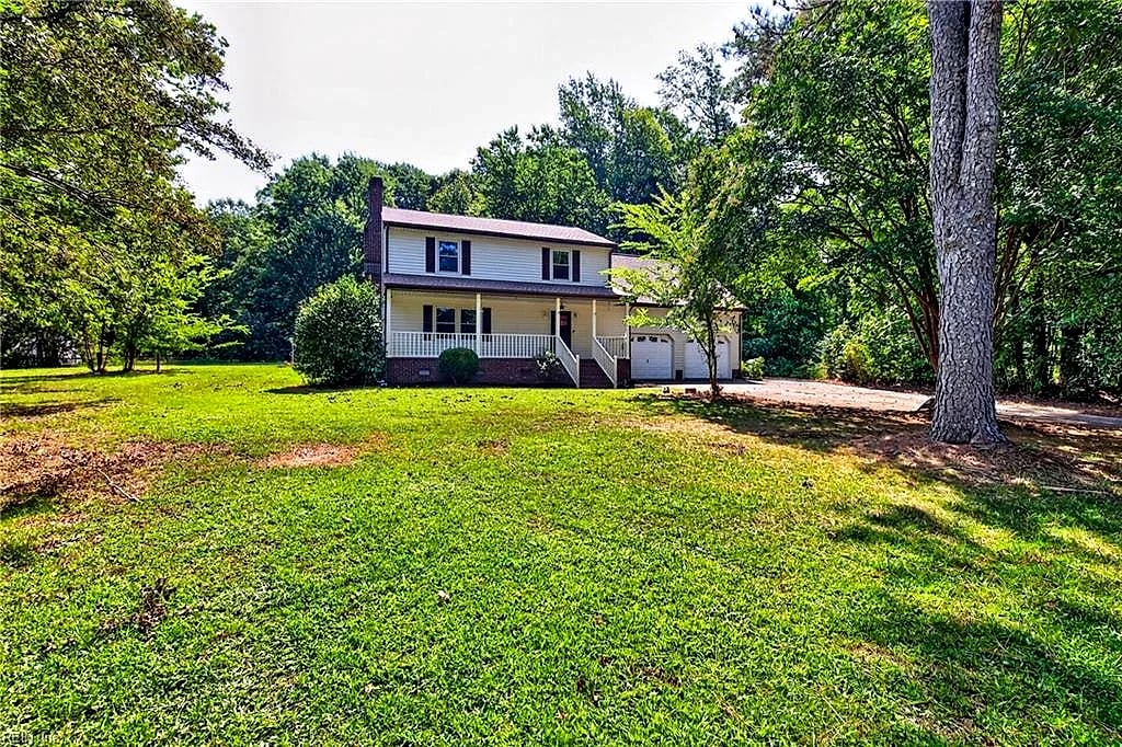131 Holloway Dr DR, SMITHFIELD VA 23430