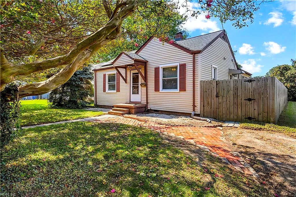 73 Greeneland BLVD, PORTSMOUTH VA 23701