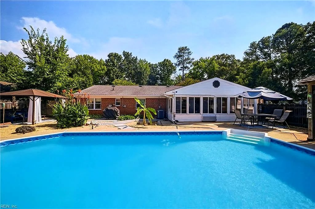 608 Brookside CT, VIRGINIA BEACH VA 23452