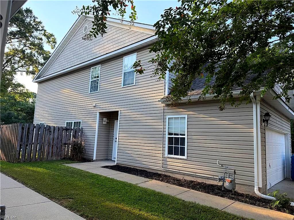 321 Garcia DR, VIRGINIA BEACH VA 23454