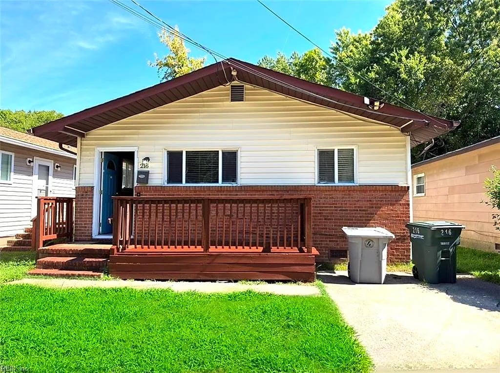 216 Kelly AVE W, HAMPTON VA 23663