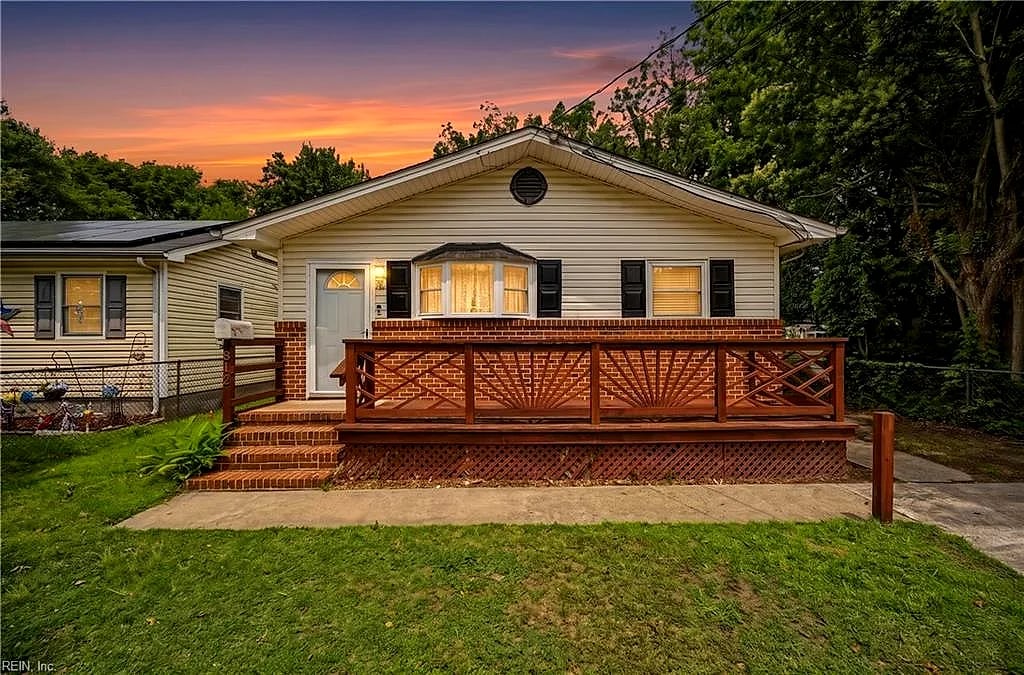312 S Curry ST, HAMPTON VA 23663