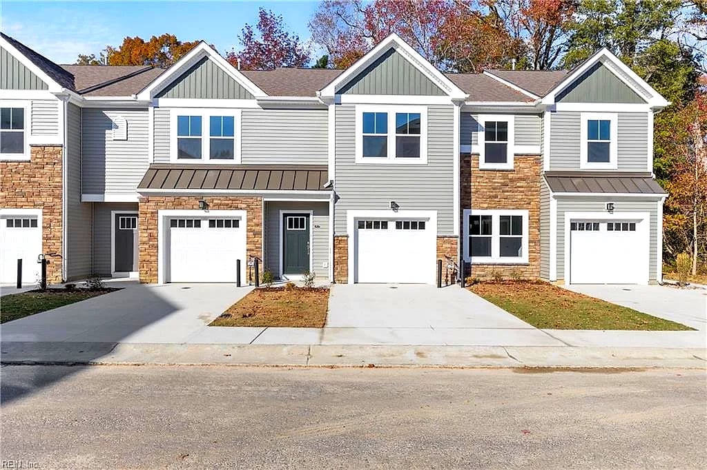1004 Serene RD #103, SUFFOLK VA 23435