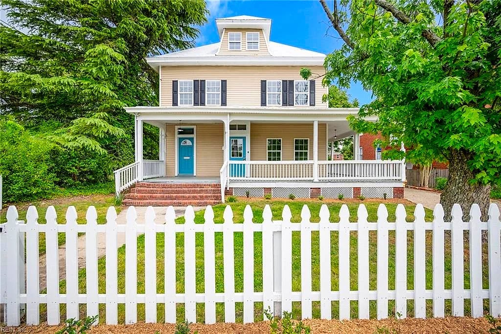 329 S Armistead AVE, Hampton — Multi Family Residential, 2,460 sqft