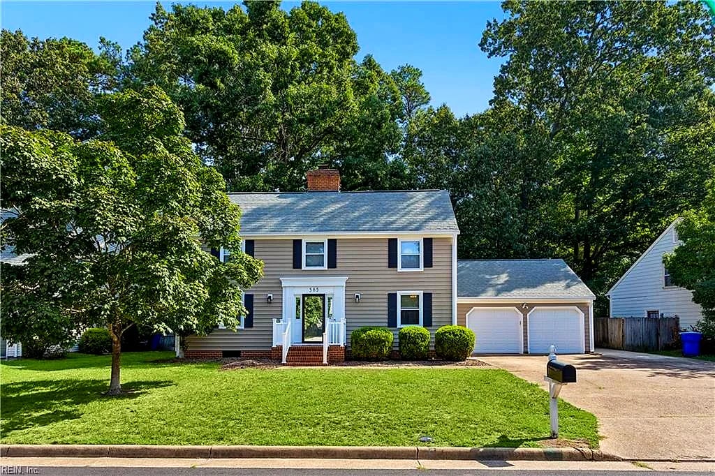 585 Crown Point DR, NEWPORT NEWS VA 23602