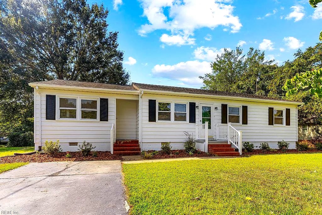 3248 Providence RD, HAYES VA 23072