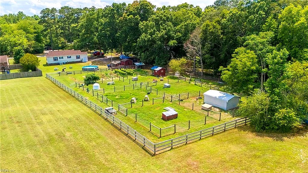 2720 Lake Cohoon RD, Suffolk — 3 bed Residential, 1,206 sqft