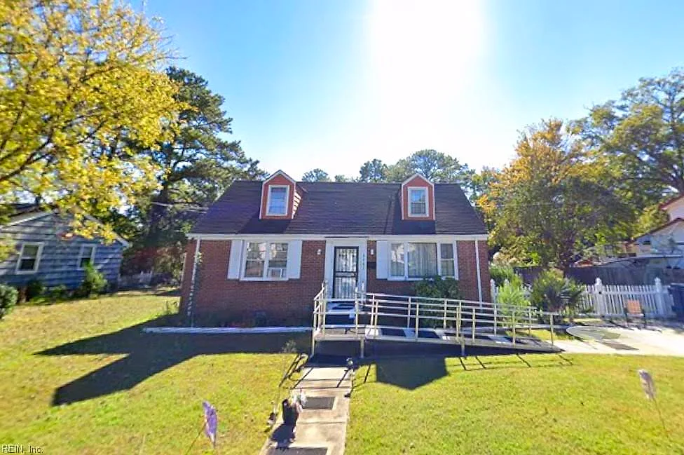 3741 Riverside DR, NORFOLK VA 23502