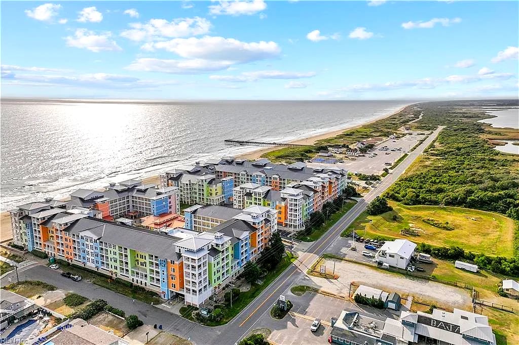 3738 Sandpiper RD #202B, VIRGINIA BEACH VA 23456